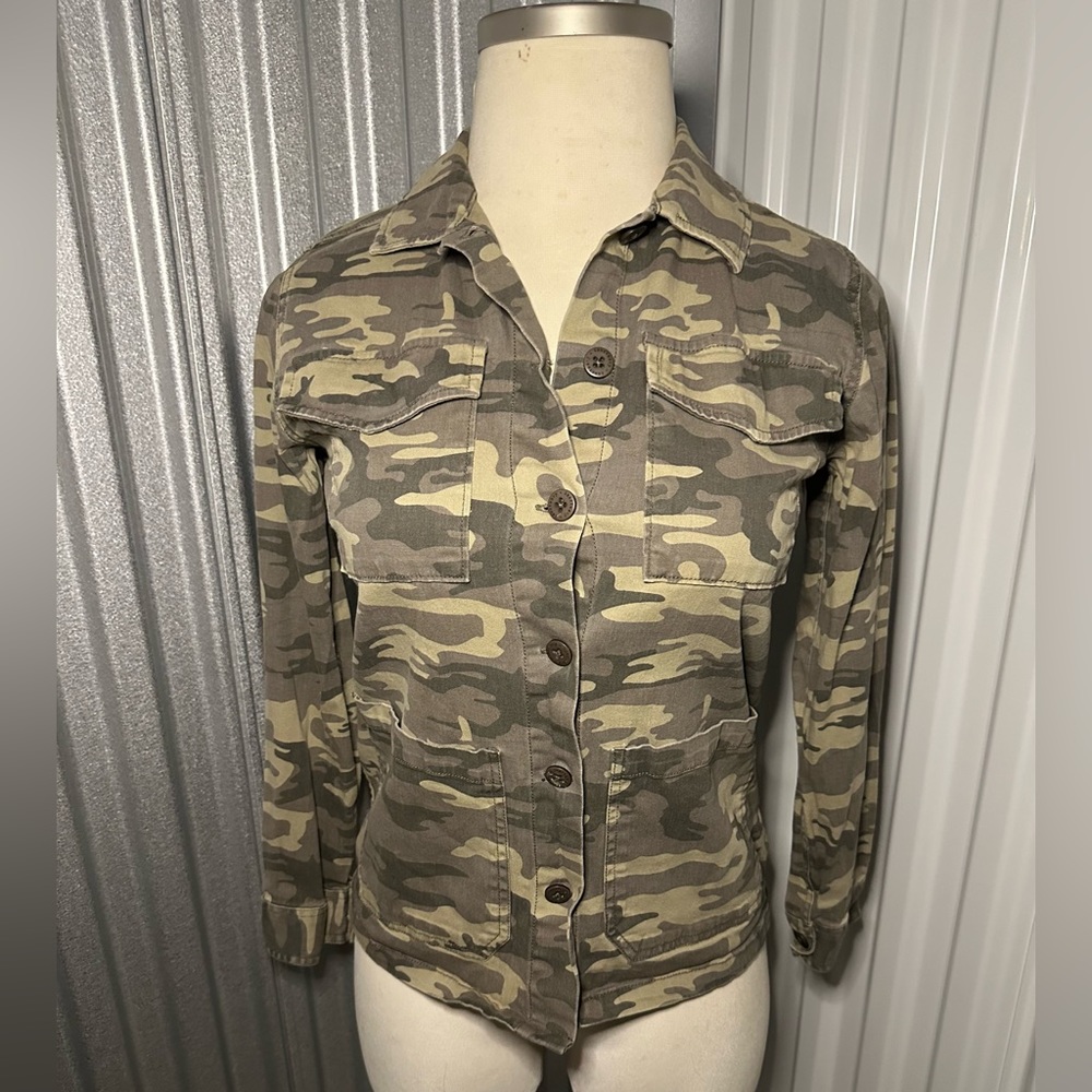 Sanctuary Camo Shacket size S